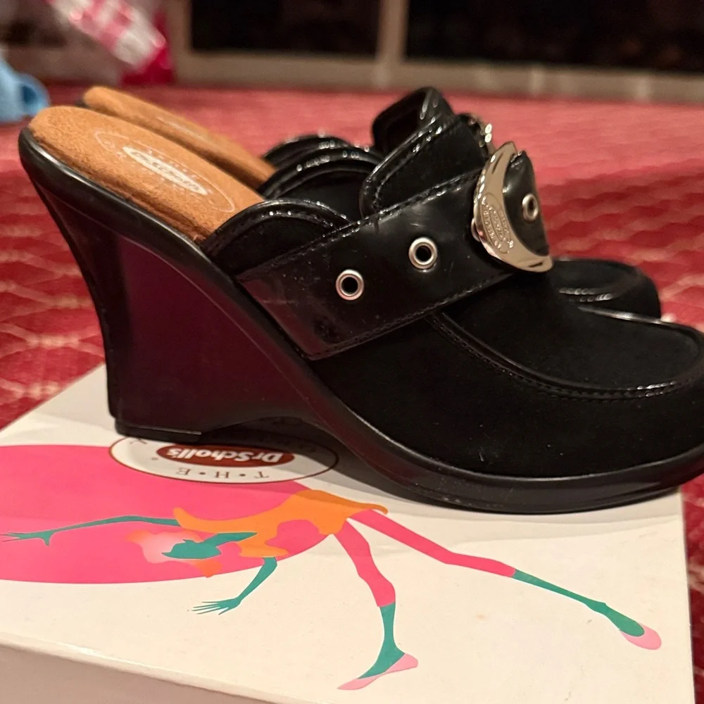Dr. Scholl's Black Suede Mules with Silver Accent - Picture 4 of 8